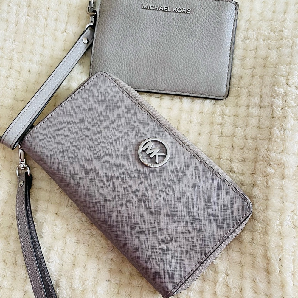 Michael Kors wristlet and card holder